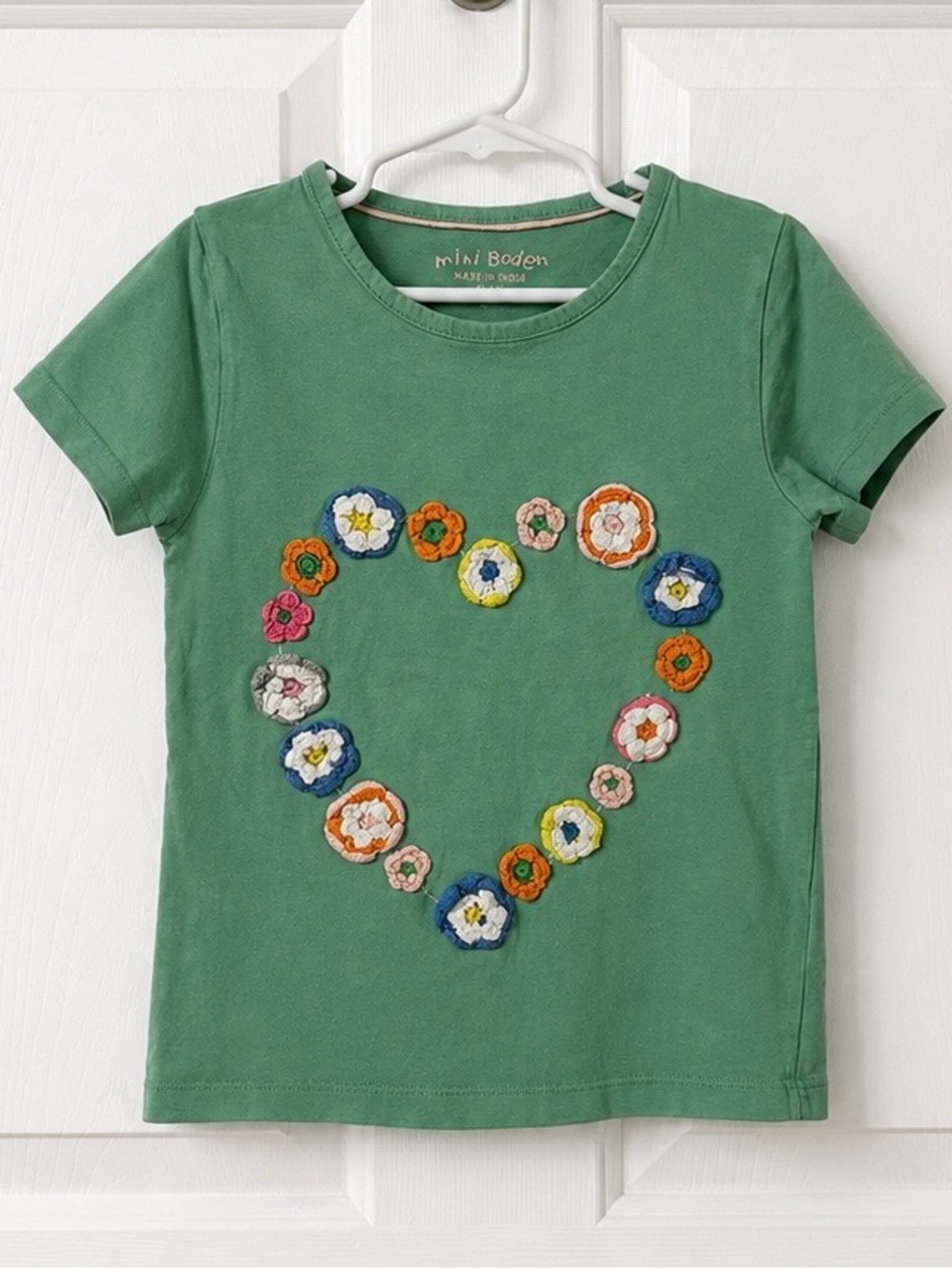 Mini Boden Girls Floral Crochet Heart T-Shirt – Size 7-8Y